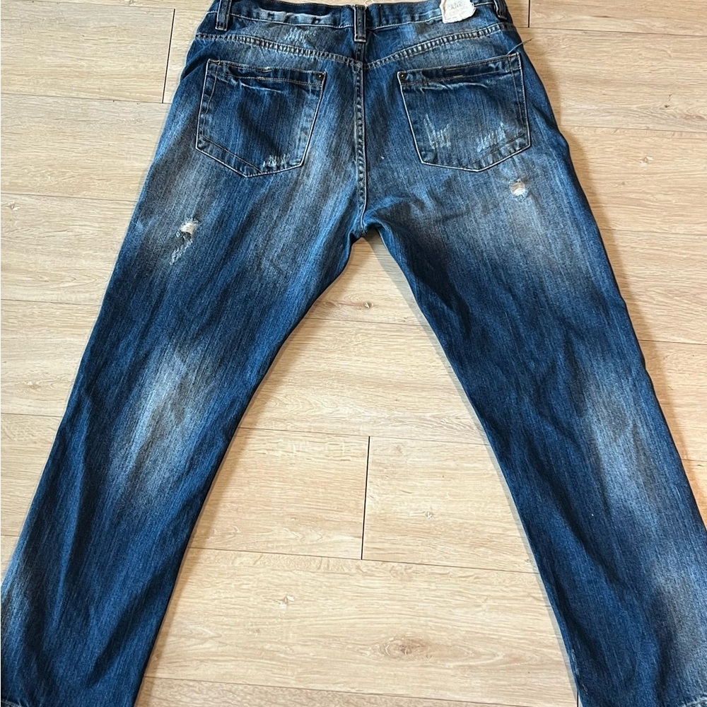 Men’s Free Planet Distressed Jeans - Picture 2 of 6